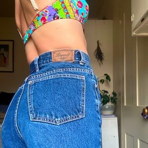 PERFECT high waisted blue Jean!